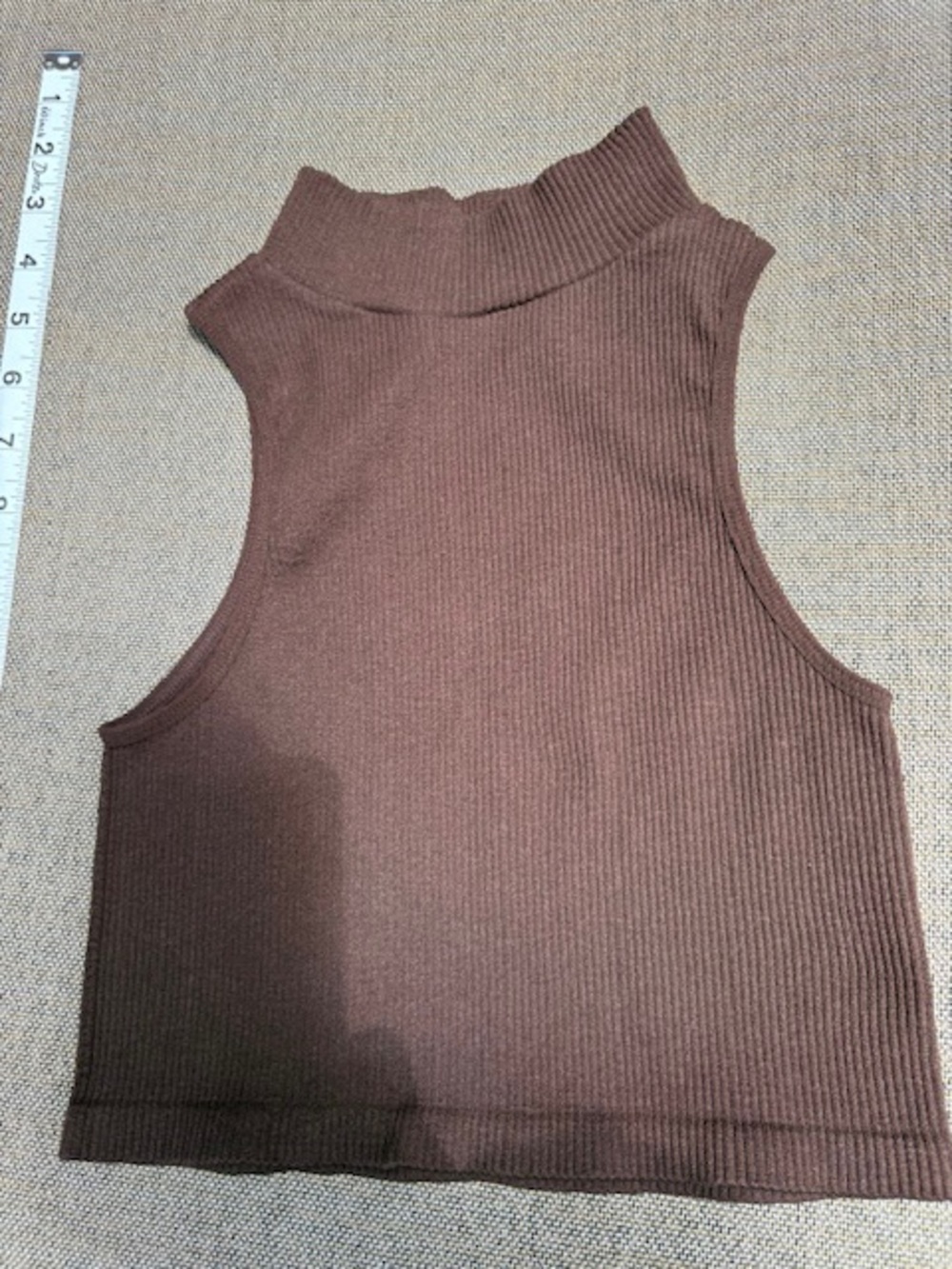 Brown Cropped Sleeveless Mock Neck Tank, excellent condition juniors/YA size S/0